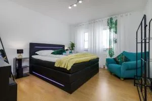 2 Zimmer Wohnung, Küche, Bad, Balkon, Netflix - Mauchenheim