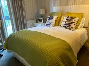 Spacious Room - 亨顿