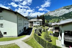 Private luxury 4 bedroom apartment in Flims Waldhaus