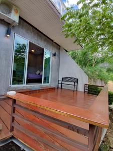 BAAN APA ERAWAN Resort