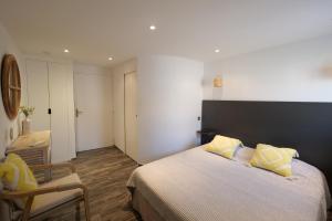 Sejours chez l'habitant Chambres du Vieux Bistrot : Chambre Lit King-Size