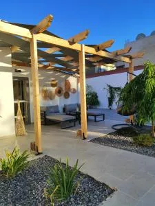 Centro Stone House - 伊兹拉