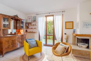 Cozy apartment with garden