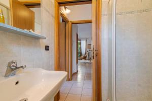 Cozy apartment with garden