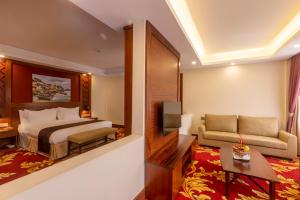 Hermosa Garden Hotel