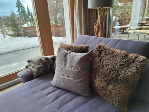 Luxury Chalet in Laax with Stunning Views