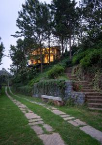 LohonoStays Villa Amani 8A