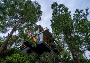 LohonoStays Villa Amani 8A