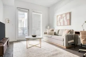 Woodland Hills 2BR w Pool Gym nr Warner Center LAX-663 - 西米谷