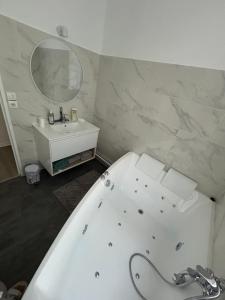 Appartements The Best View 65 Grand place Superbe vue avec Jaccuzi : photos des chambres