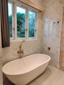 Villa Emas Mulia Uluwatu Luxury 1