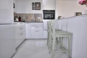 18 Monte B, Miraflores, 2 pools, peaceful views