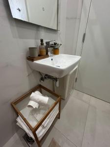 Charming Studio Apartment