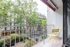 Appartement ensoleillé Buttes Chaumont -IV