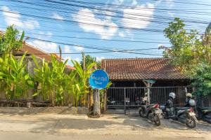 TwoSpaces Living at Wave And Chill House, Canggu
