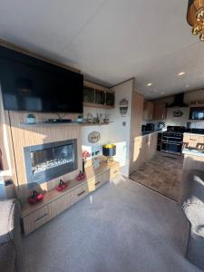 8 berth Waterside Ingoldmells Santanavan 8 C22