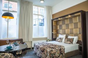 Superior Studio room in Golden Mansion Apartments