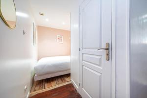 Appartement Coloré aux portes des Buttes Chaumont