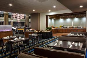 DoubleTree by Hilton Newark-Fremont
