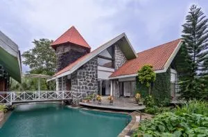 SaffronStays Castle Rock - Avas