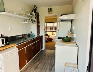 Charm on Commons, Mauao