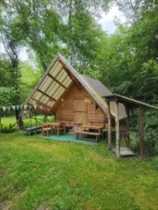 Cabane insolite - Morestel