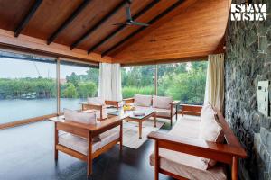 StayVista at Stonescape Villa with Pool, Lawn & Mountain View