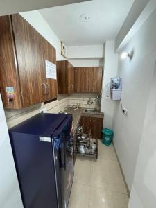 Beautiful AC rooms 100m away from medanta Hospital