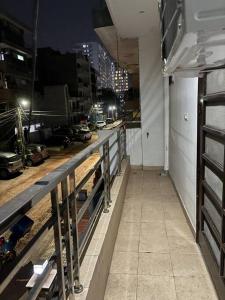 Beautiful AC rooms 100m away from medanta Hospital