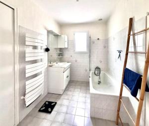 Maisons de vacances Location saisonniere plain-pied 4 a 6 pers Prefailles, 100m de la plage : photos des chambres