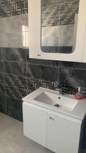 5min de la zone touristique 400metre de la plage appartement chic S plus 1