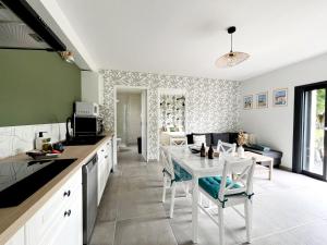 Maisons de vacances Le Neptune : Maison 1 Chambre