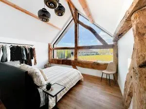 Charming Authentic Home with Garden - 泽皮恩