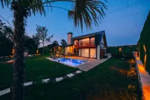 Boz Bungalov Kiraz - Çubuklu