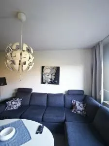 Toppskick lägenhet, nära strand - Лисечіль