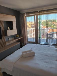 Joy City Stay Stylish