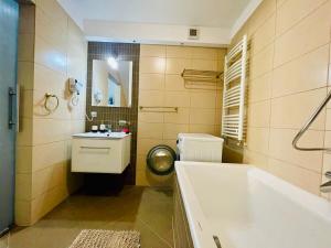 Joy City Stay Spacious