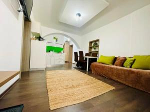 Joy City Stay Spacious