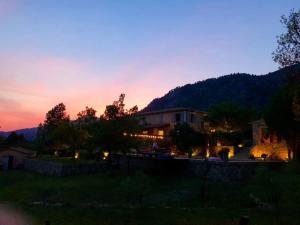 Villas Mas d-exception en pierre avec piscine et vue : photos des chambres