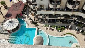 Penthouse Happy Moments 2