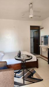 Kemu hse- Shanzu studio apartment