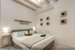 Vertical Garden Apartments by Mamo Florence