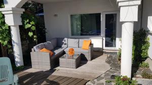 Rooms Adax with huge Garden, Swimming Pool and BBQ