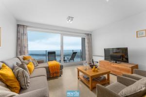 Optimist - apartment with sea view and garage
