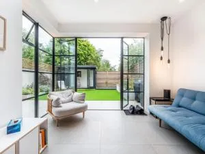 Skandi chic Hideaway near river and transport Pass the Keys - Twickenham