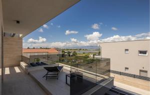 Awesome Home In Nin With House Sea View