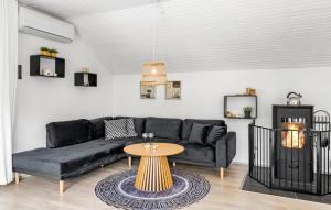 3 Bedroom Awesome Home In Thyholm