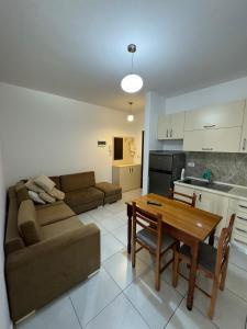 The Cozy Nest - Fully Loaded Apt