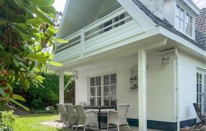 Gorgeous Home In Groet With Wifi