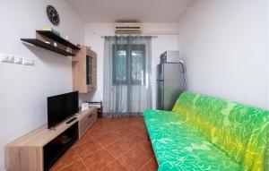 Beautiful Home In Medulin With Wifi